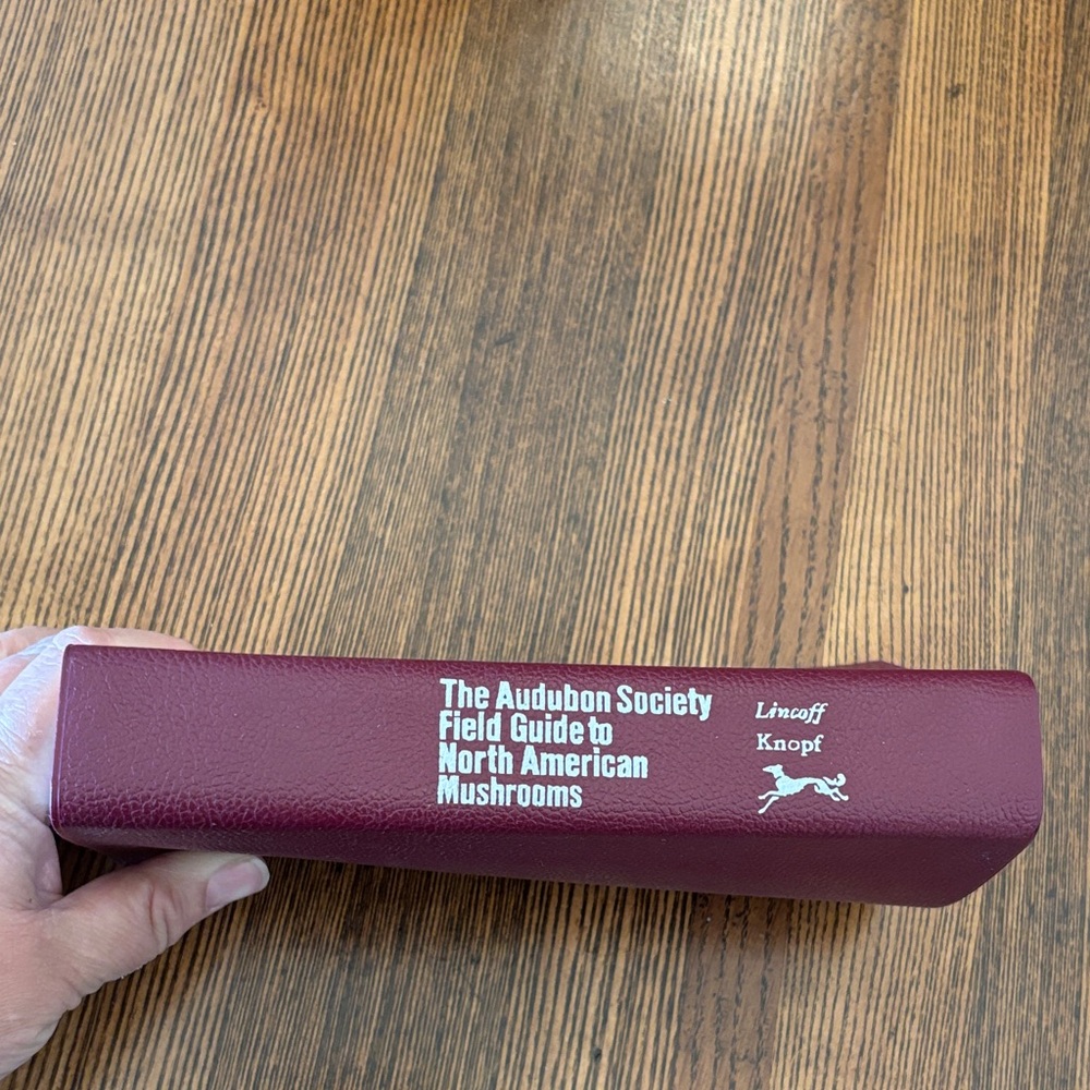 The Audubon Society Field Guide to North American Mushrooms - Burgundy Softcover